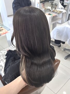 ジーナ 渋谷駅前(Zina) オリーブグレージュ×ホワイトベージュ