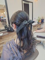 トラスト(TRUST)&nbsp;ヘアセット　ハーフアップ