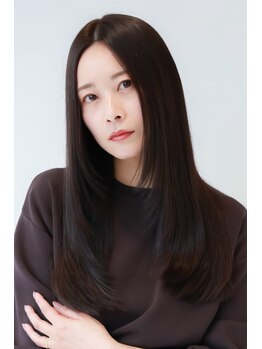 キャラ(kyala.)の写真/【縮毛矯正+カット+TR¥14900】癖やうねりで悩んだら当店へ!毛先まで自然な丸みのあるストレートはお任せ◎