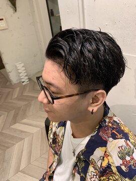 エル(EL by green) 【YUKI】七三×かき上げバング