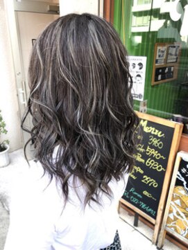 ヘアスタジオ ロメオ(hair studio Romeo) コントラストハイライト☆