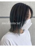 夏でも扱いやすいミディアムボブ