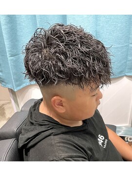 フォーコーナーズカットショップフェイビーズ 名古屋西(FourCornersCutShop favey's) ツイストスパイラル