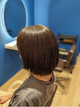 風の中の髪 オーガニック天然100%ヘナ