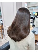 柔らかさと艶を実現!コテで巻ける!髪質改善縮毛矯正