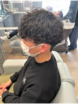 ノイセル 心斎橋(Noisyle) guest snap 刈り上げ前下がりマッシュ×波巻きパーマ