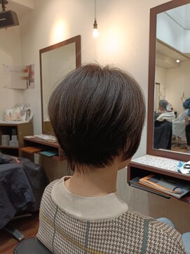 モーラ 浅香山店(MOLLA) 愛されショートボブ/艶髪/イメチェン/秋冬ショート/上品