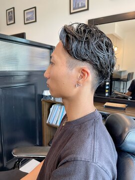 ディア ダンディ(DEAR DANDY) 海外風サーフカール! ツーブロック×サーフカール