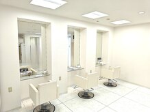 ヘアポジション 青森南佃(HAIR Position)の雰囲気（内観　【青森市/南佃/髪質改善/白髪ぼかし/ショート/メンズ】）