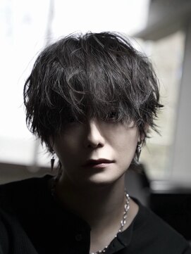 シン(syn) ツイストスパイラルショートウルフ