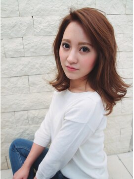 アルティコアナチュール(ALTI COR NATURE) アッシュベージュ ×外ハネ鎖骨ミディアム