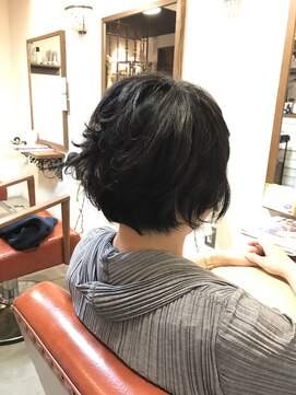 モカ ヘアーデザイン(moca HAIR DESIGN) パーマを生かしたショートボブ