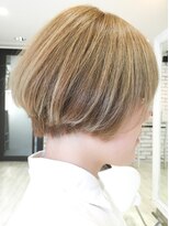 ヘアメイク ニコ(Hair make Nico) マットベージュ前下がりショートボブ