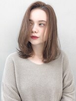 ルティア(Lutia) かきあげバング 柔らかベージュカラー