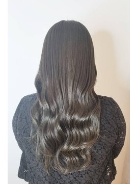 ジーナ 池袋(Zina) ＃イルミナ#アディクシー#デザインカラー