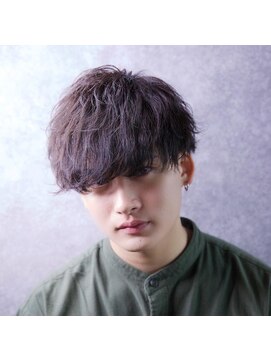 ゴールド 京都(GOALD) マッシュ 王道 2ブロック 束感 刈り上げ ナチュラル