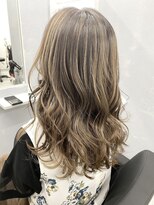 アオアクア バイ グルグル 小岩店(ao akua by GULGUL)&nbsp;ハイライトバレイヤージュカラー×グレージュ