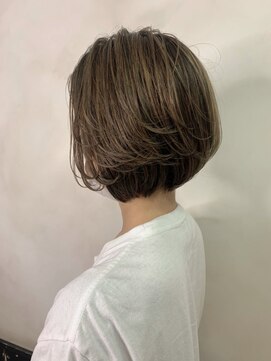 ルッソ チアロ(Lusso chiaro) シルキーカーキベージュ◎30代40代50代