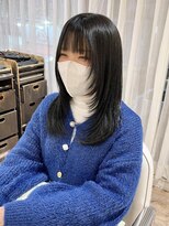 ネオリーブ チロル 横浜西口店(Neolive CiroL.)&nbsp;顔周り フェイスレイヤー ロングレイヤー ブルーブラック