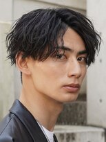 ツイストスパイラルパーマセンターパートメンズマッシュウルフ