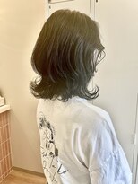 エウ(eu)&nbsp;くびれミディアムヘア