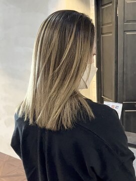 ソル オモテサンドウ 表参道 青山(SOL . OMOTESANDO) ミルクティーベージュダブルカラーグレージュカラーハイライト