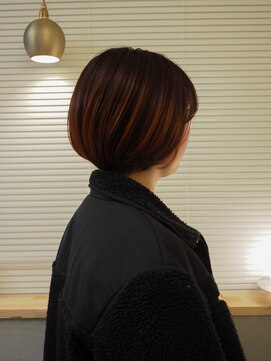 アイエヌジードット(INg.) ショートボブ