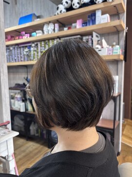 ラシクベル(Lashiku Belle) ショートボブレイヤー 6/18