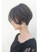大人ショートボブ/ハンサムショート/前髪なし/30代40代50代