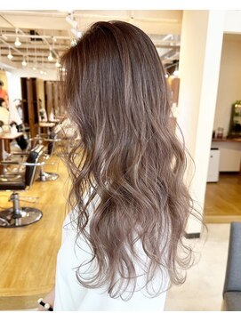 ブリッツ レボ(BLITZ-REVO) 着物ヘア/ダークアッシュ/ミディアムレイヤーカット/柏駅