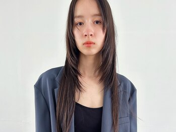 フィーカ(Fiika)の写真/骨格や雰囲気に合わせ顔周りに束感や動きをつけて雰囲気あるお洒落ヘアに。イメチェンにも◎ [顔周り/前髪]