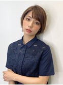 流し下ろし前髪のナチュラルショート