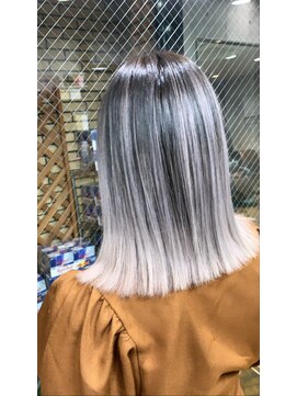 ラフ 難波店(LAFF) #黒髪#ボブルフ#ネビージュ#小顔#ワンレン