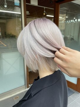 ブリッツレボルト(BLITZ R EVOLUT) ☆RyoMatsubaraによる艶々ブリーチデザイン