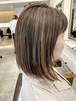 オンカラー(ON.COLOR)&nbsp;大人ハイライトグレージュショート40代50代