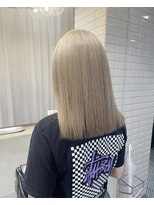 リリー(Lilley)&nbsp;【lilley 稲永麻衣】ブリーチカラー+ホワイト+天神韓国ヘア