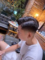 フォーコーナーズ(Four Corners)&nbsp;七三スキンフェード