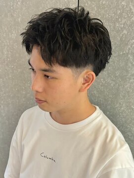 ヒュイル バイ ニアウ(Hwyl by Niau) スパイキーショートメンズカットジェットモヒカンショートカット