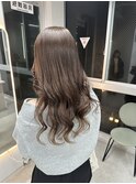 オリーブベージュ