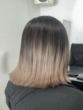 ココ 原宿(KOKO) 大人ガーリー/ダークアッシュ/ミディアムレイヤーカット