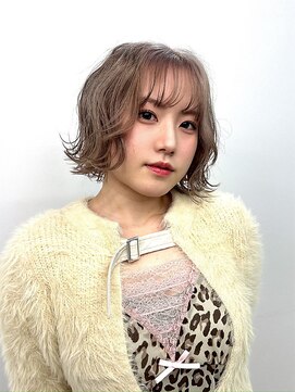 インク サカエ(inq sakae) ケアブリーチ/透明感アッシュベージュ/ショートレイヤー