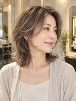 レノマ(renoma) 40代50代 大人ウルフカット×白髪ぼかしグレージュ