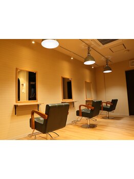 メインの道路から奥に店舗があり、隠れ家の様にゆったり過ごして頂けます♪価格以上に大満足の施術を！