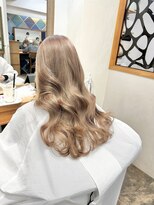 ロア 福岡天神本店(LORE) ミルクティベージュ◎natsu