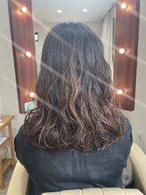 アーキヘアーカリス(archi hair charis)