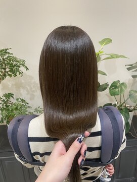 リー 十三(Lee) 艶髪カラー