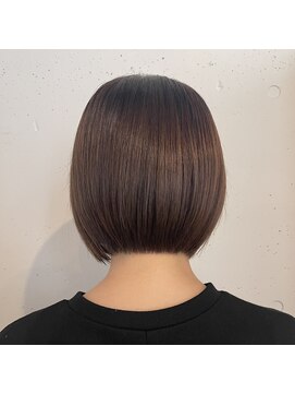 タム(tam) ワンレンボブ