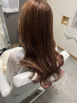 スリーク(Sleek) ピンクインナーカラー/艶ブラウン【岡山/シールエクステ】