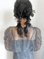 アンド(and.)&nbsp;ツイン編みおろし×ブラックリボン