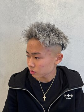 ルースト 西院店(ROOST) MEN’S HAIR/サーフカール/刈り上げセンターパート/髪質改善